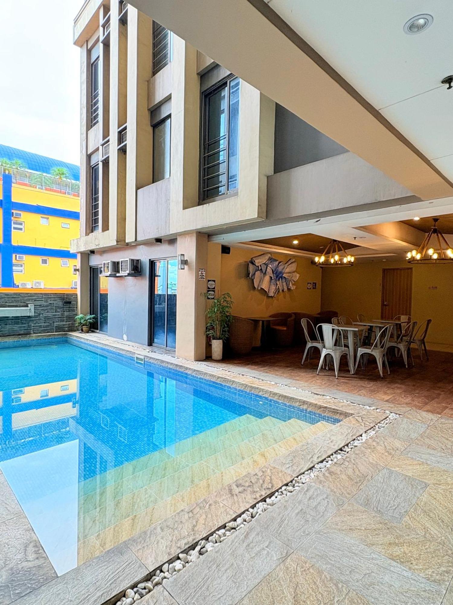 Pacific Park Hotel Quezon City Exterior foto