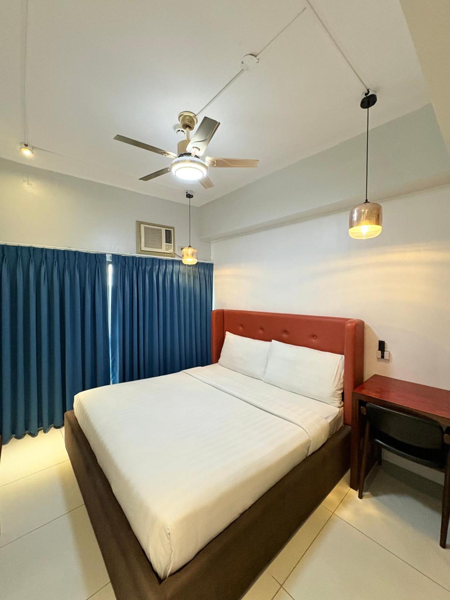 Pacific Park Hotel Quezon City Exterior foto